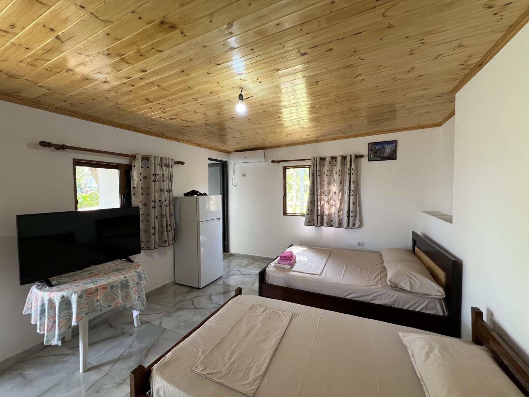 Oni Apartments Ксаміл Екстер'єр фото