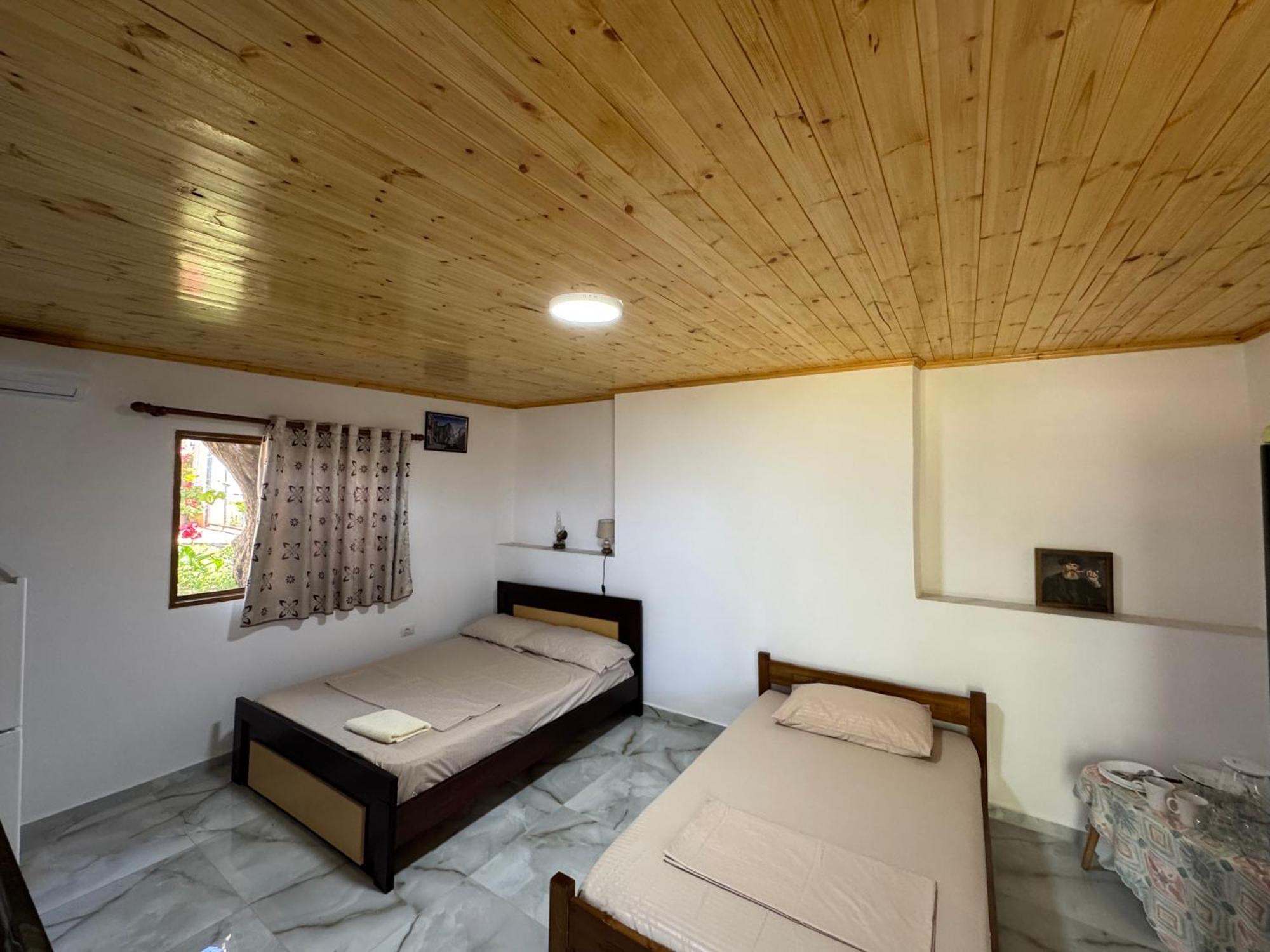 Oni Apartments Ксаміл Екстер'єр фото