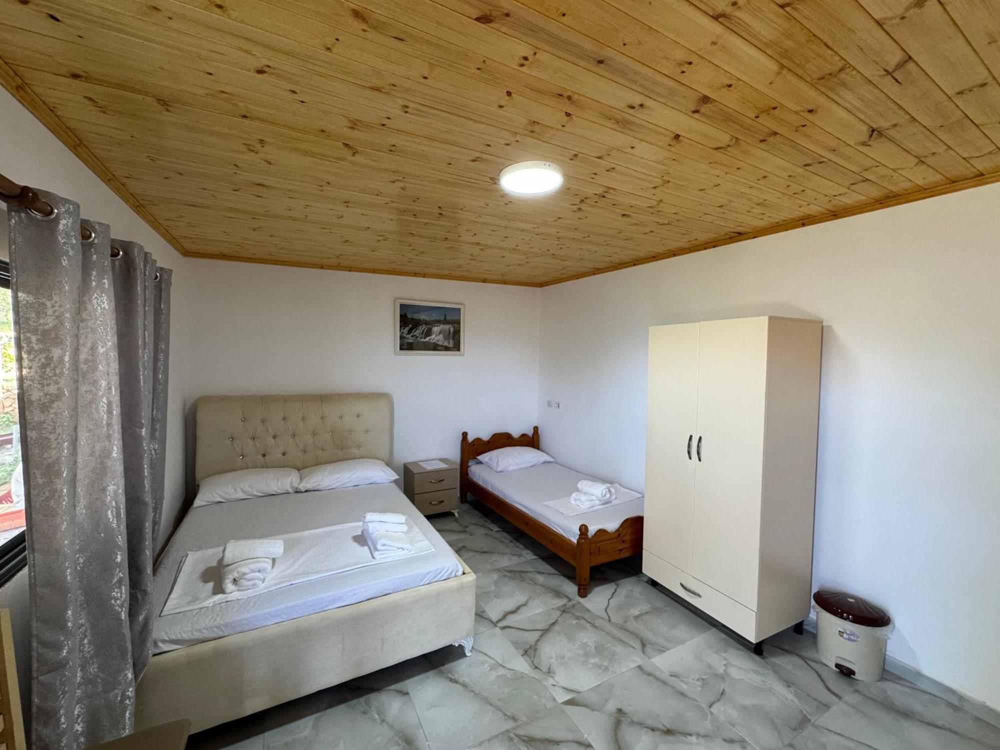 Oni Apartments Ксаміл Екстер'єр фото